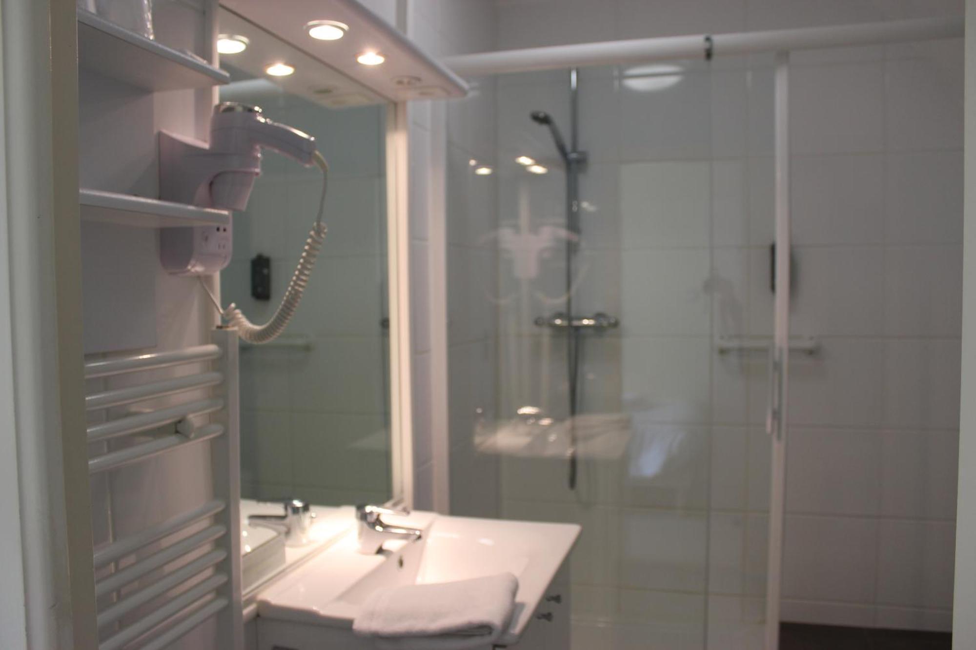 Breiz Armor Hotel Pouldreuzic Room photo